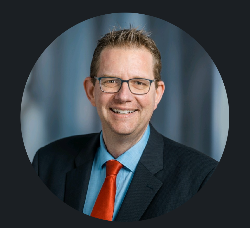 Portrait Herr Dr. Alexander Thom